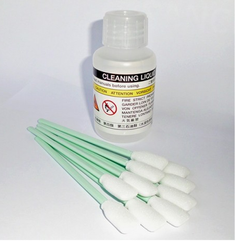 Roland 100ml Cleaning Liquid and Swabs